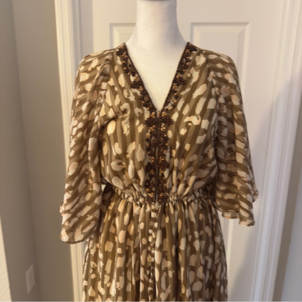 Kaktus Beige and Brown Patterned Dress - Picture 2 of 10